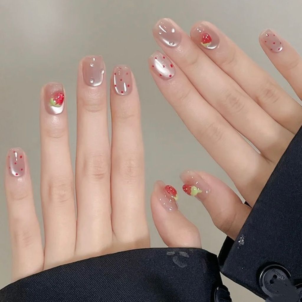 10 szt. Krótkie Kwadratowe Paz – Nail Art Strawberry recenzja i cena
