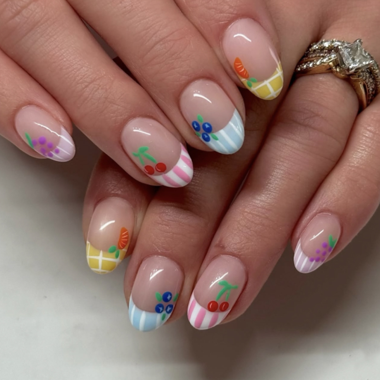 24Pcs Proste migdałowe końcówk – Nail Art Press On recenzja i cena