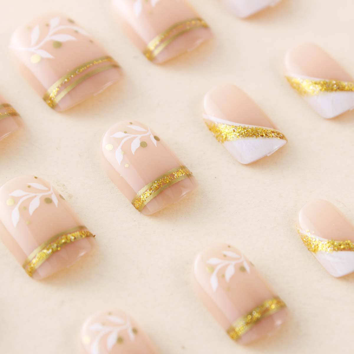 Krótkie, średnie sztuczne pazn – Nail Art Press On recenzja i cena